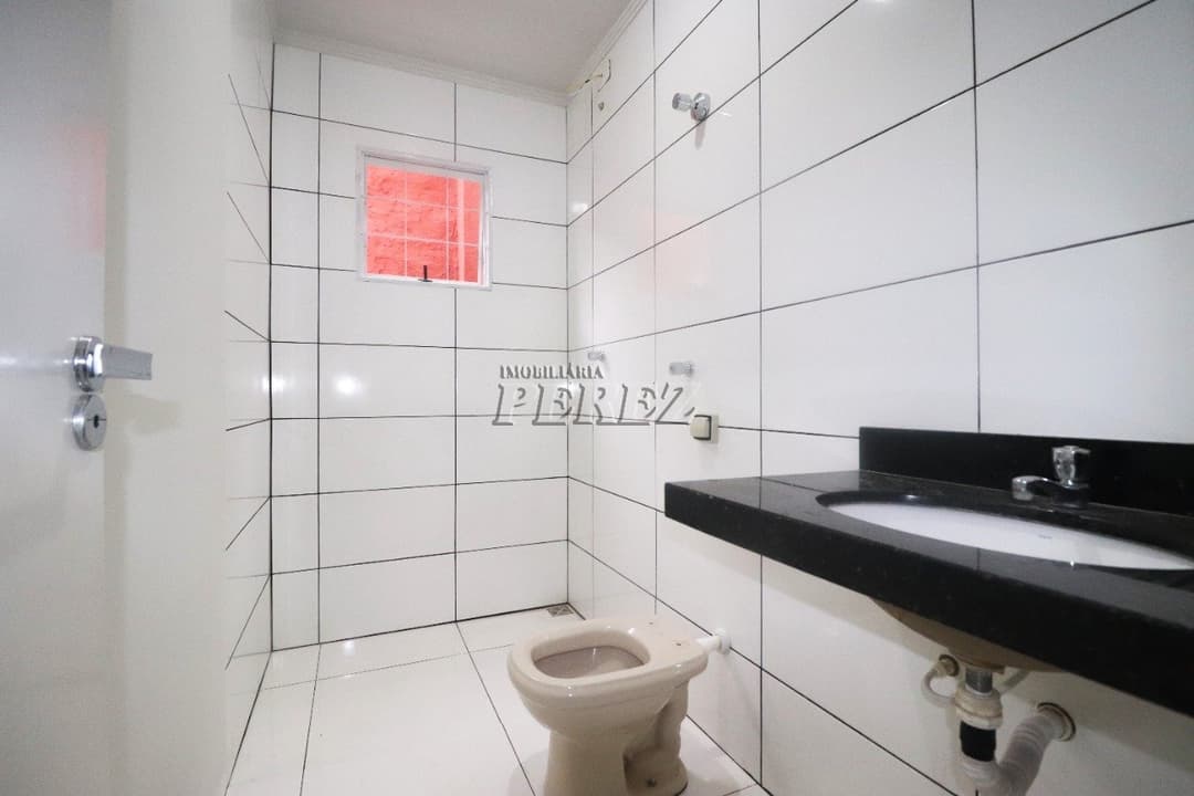 Casa, de 3 quartos, 96 m² para alugar no Bancários - Londrina/PR - Foto 12
