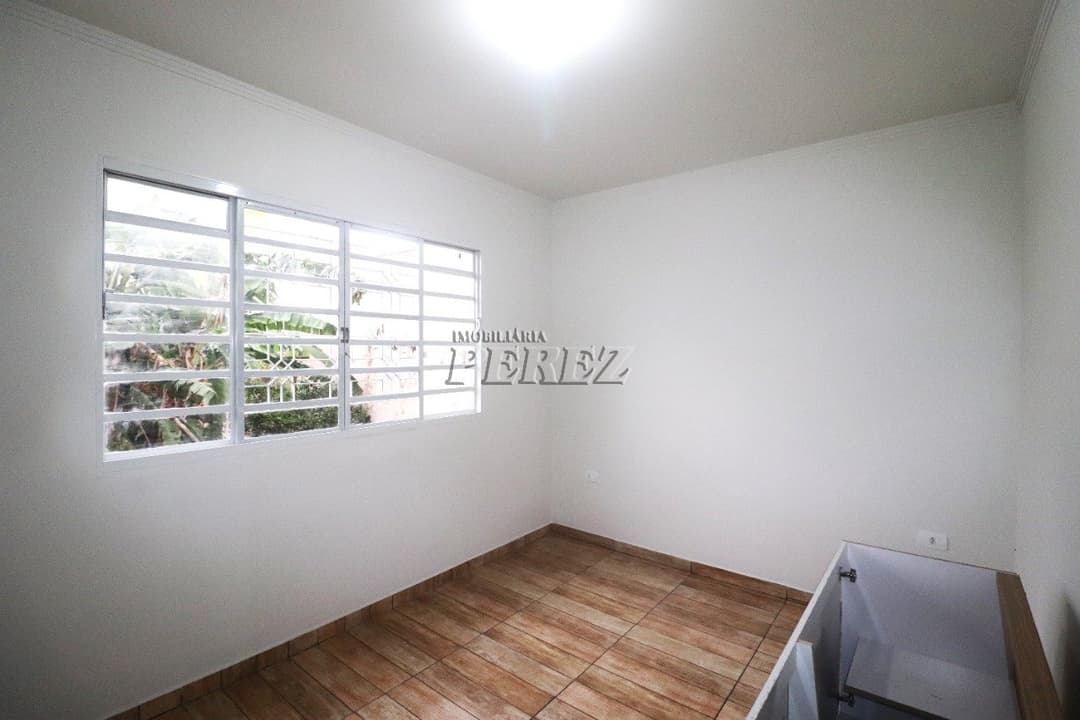 Casa, de 3 quartos, 96 m² para alugar no Bancários - Londrina/PR - Foto 13