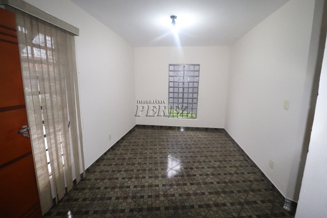 Casa, de 3 quartos, 153 m² à venda no Jardim Tarumã - Londrina/PR - Foto 3