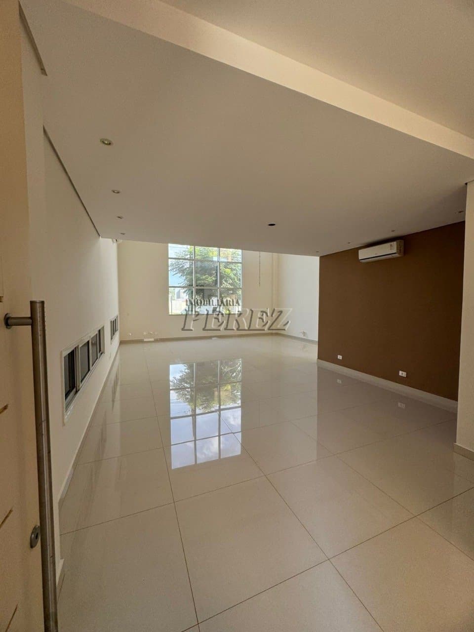 Venda de Sobrado no Condomínio Sun Lake Residence - Exclusividade, conforto e segurança em um dos condomínios mais desejados de Londrina! - Foto 3