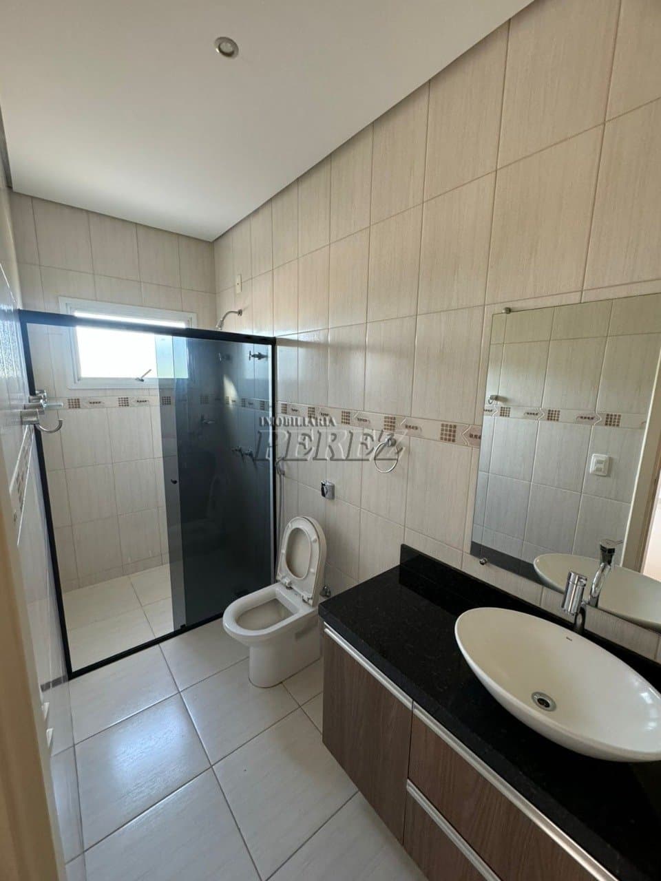 Venda de Sobrado no Condomínio Sun Lake Residence - Exclusividade, conforto e segurança em um dos condomínios mais desejados de Londrina! - Foto 11