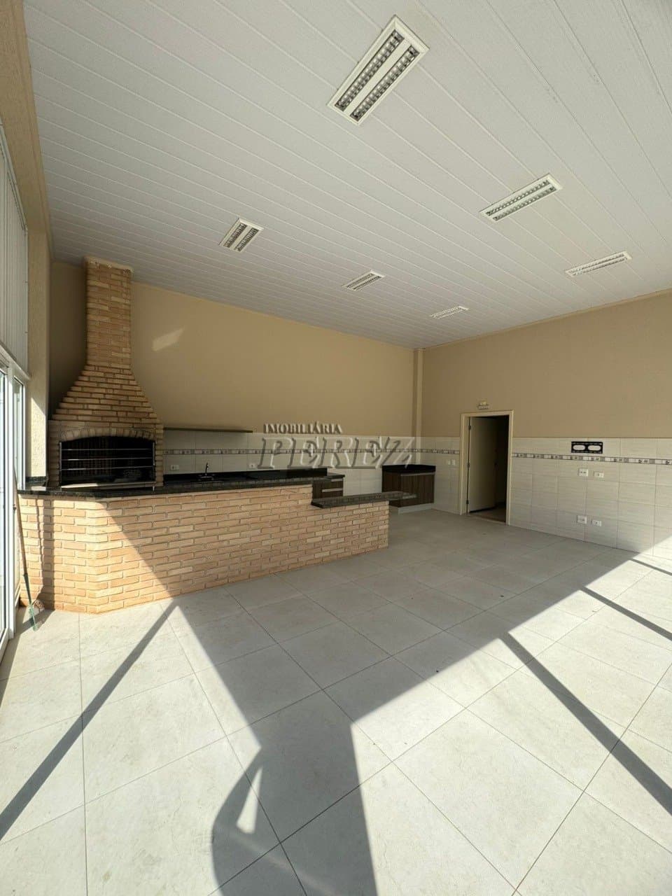Venda de Sobrado no Condomínio Sun Lake Residence - Exclusividade, conforto e segurança em um dos condomínios mais desejados de Londrina! - Foto 13