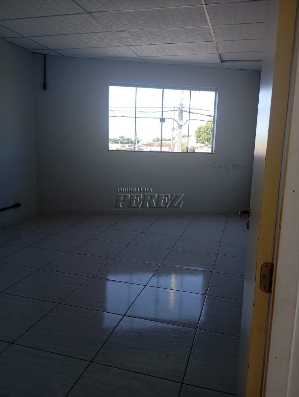 Salas, 170 m² para alugar no Aquilles Sthengel - Londrina/PR - Foto 7