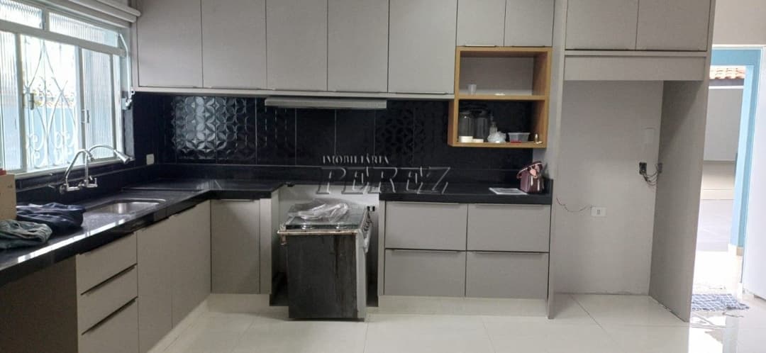 Sobrado, de 4 quartos, 450 m² para alugar no Bancários - Londrina/PR - Foto 4