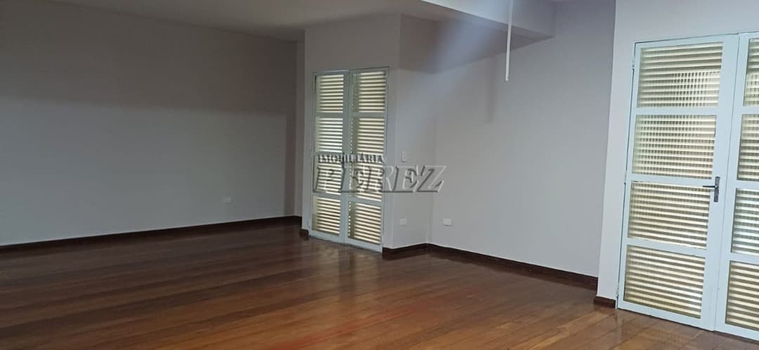 Sobrado, de 4 quartos, 450 m² para alugar no Bancários - Londrina/PR - Foto 11