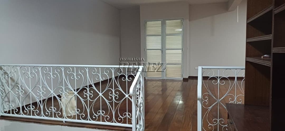 Sobrado, de 4 quartos, 450 m² para alugar no Bancários - Londrina/PR - Foto 7