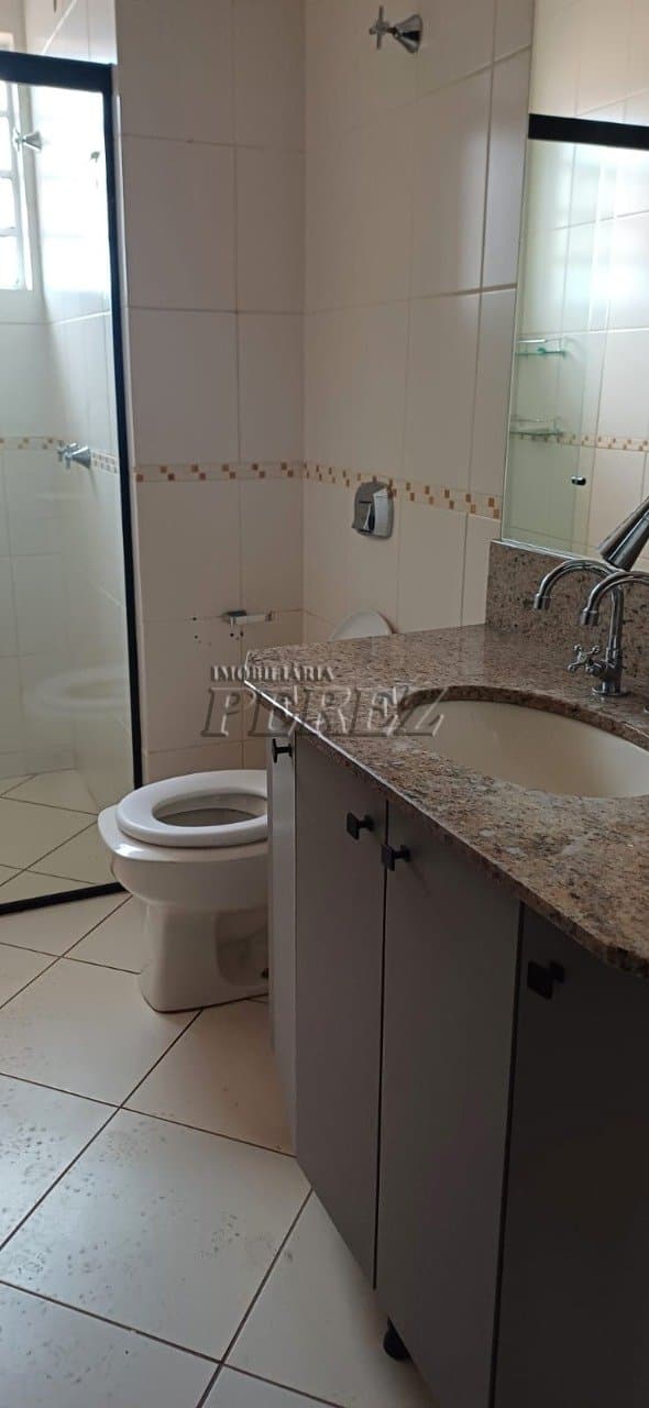 Sobrado, de 4 quartos, 450 m² para alugar no Bancários - Londrina/PR - Foto 10