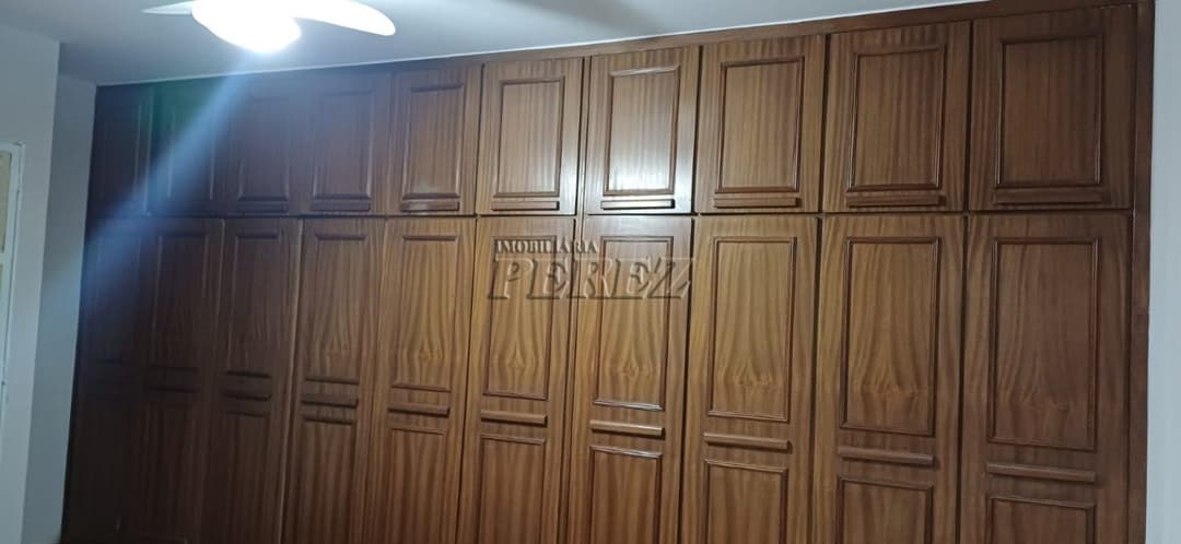Sobrado, de 4 quartos, 450 m² para alugar no Bancários - Londrina/PR - Foto 13