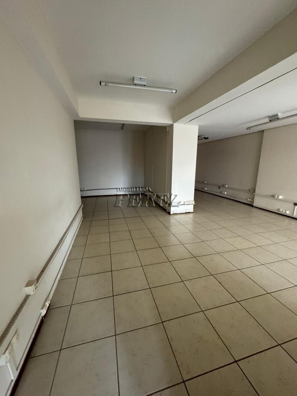 Salas no Edifício Batistella, 213 m² para alugar no Vitória - Londrina/PR - Foto 5