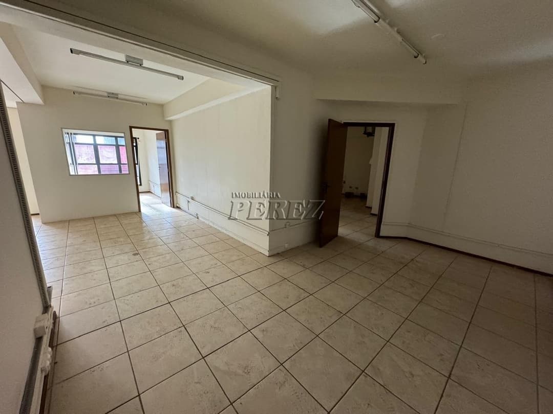 Salas no Edifício Batistella, 213 m² para alugar no Vitória - Londrina/PR - Foto 3
