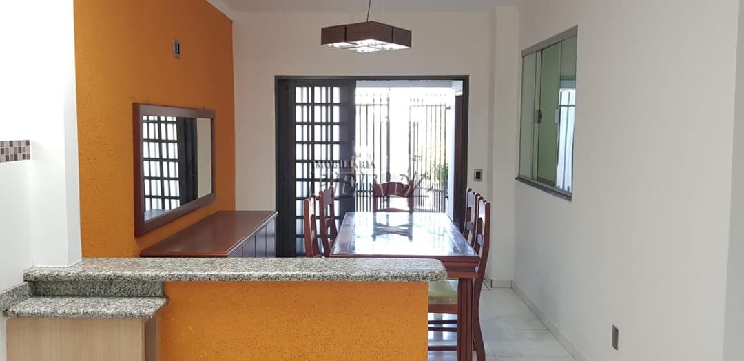 Venda de Casa Térrea no Nilton Gavetti - Reformada, Ampla e Próxima ao Lago Norte! - Foto 8