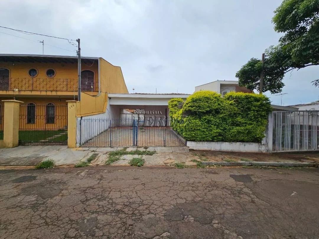 Casa a venda no Jardim Santo Antônio - Espaço, conforto e localização estratégica! - Foto 0