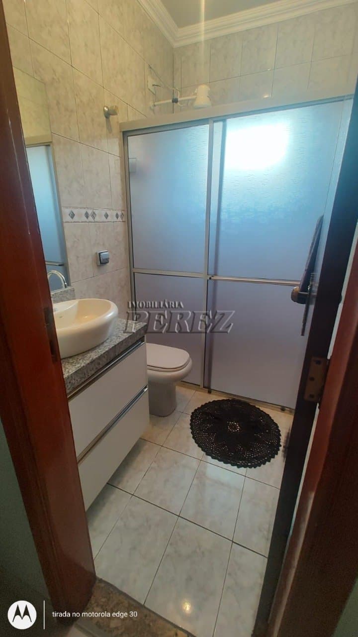 Casa a venda no Jardim Pacaembu - Espaço, conforto e excelente localização em Londrina! - Foto 14
