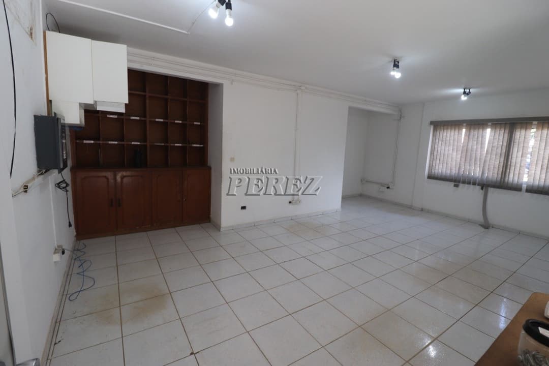 Barracão para alugar na Av Arthur Thomas, região oeste de Londrina. - Foto 6