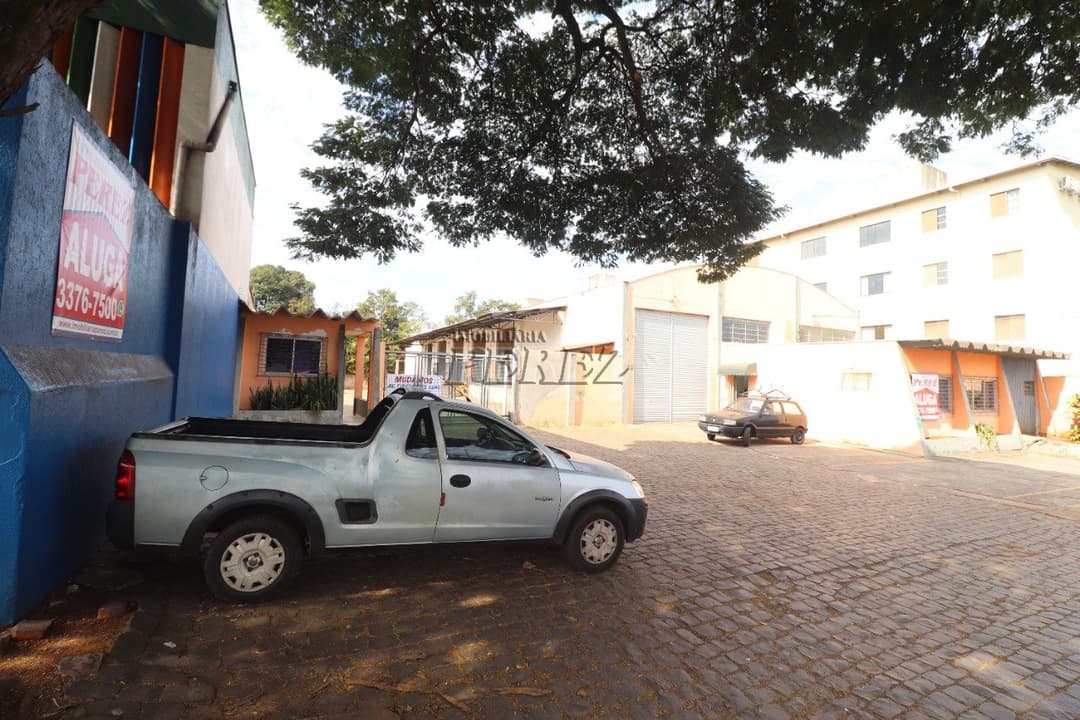 Barracão para alugar na Av Arthur Thomas, região oeste de Londrina. - Foto 36