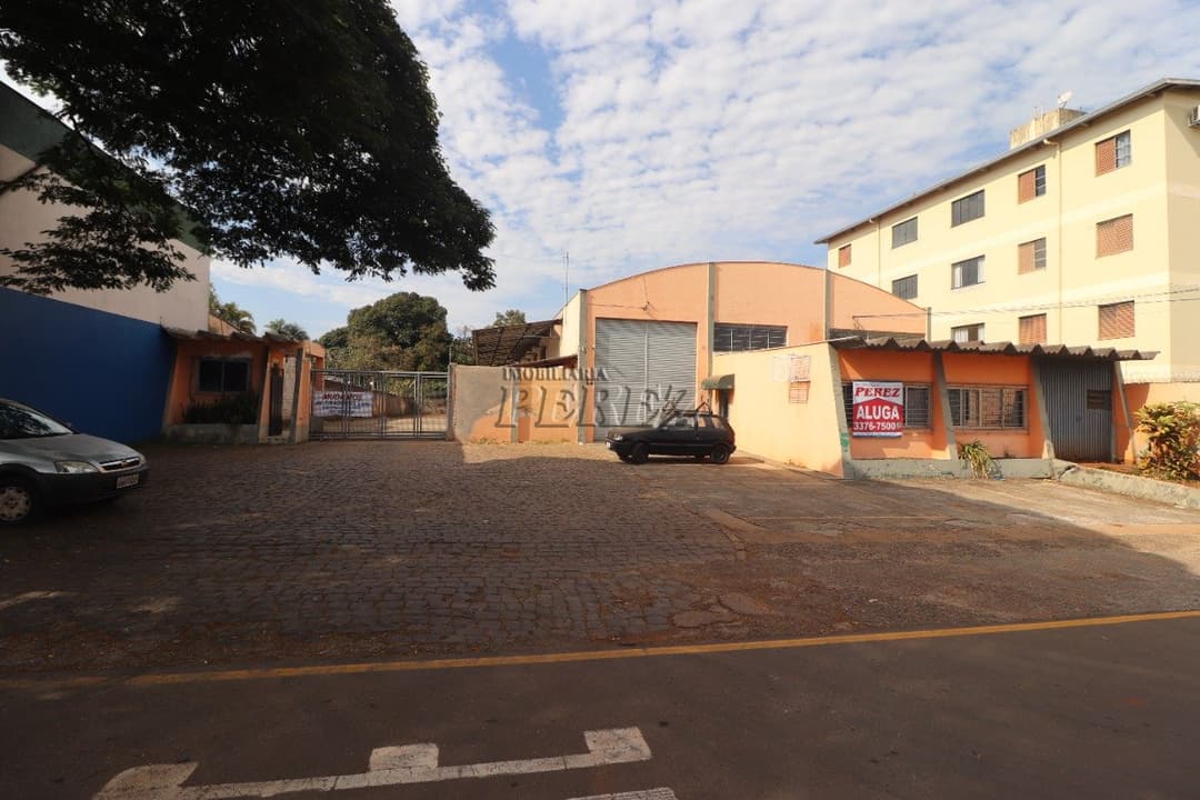 Barracão para alugar na Av Arthur Thomas, região oeste de Londrina. - Foto 37