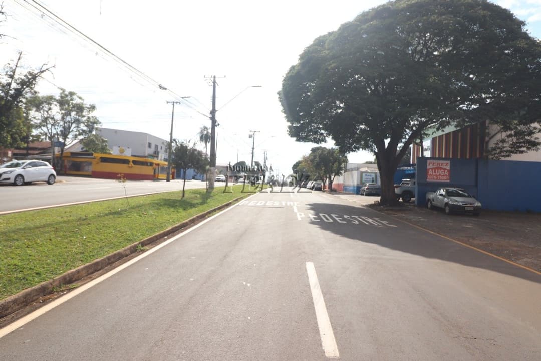 Barracão para alugar na Av Arthur Thomas, região oeste de Londrina. - Foto 39