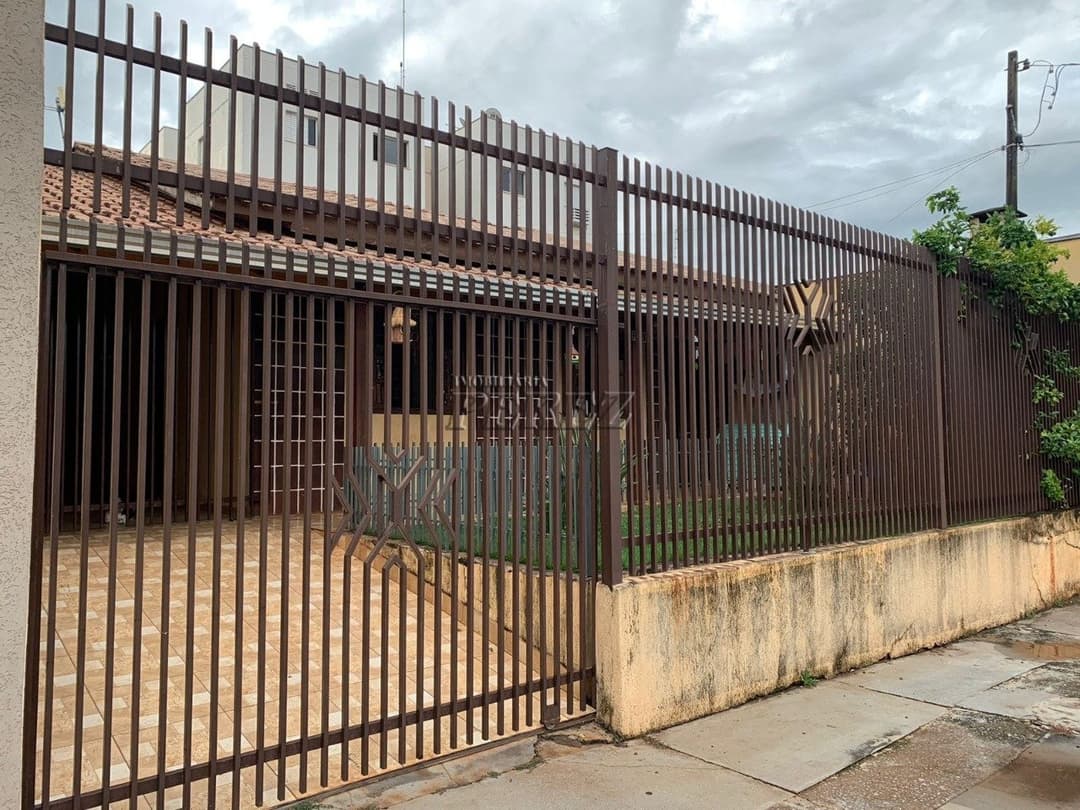 Casa, de 3 quartos à venda no Conjunto Residencial Marajoara - Londrina/PR - Foto 0