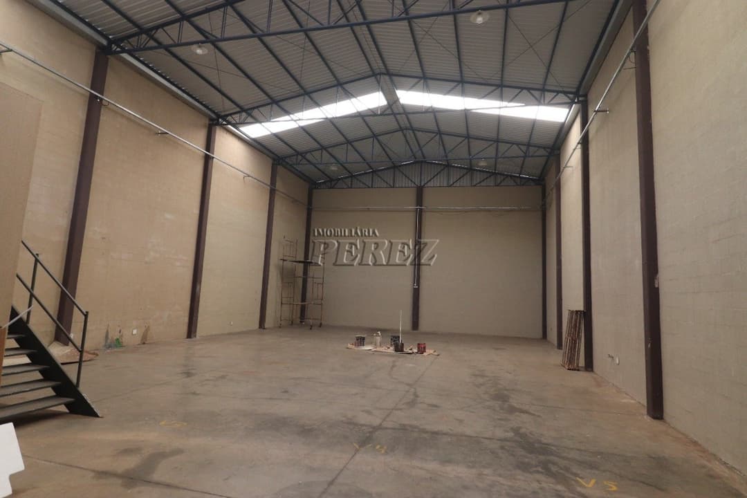 Galpão para alugar na Av. Angelina Ricci Vezozo, região norte de Londrina. - Foto 13