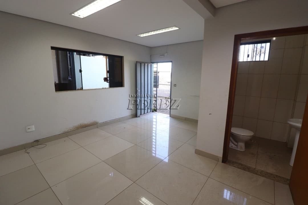 Galpão para alugar na Av. Angelina Ricci Vezozo, região norte de Londrina. - Foto 6