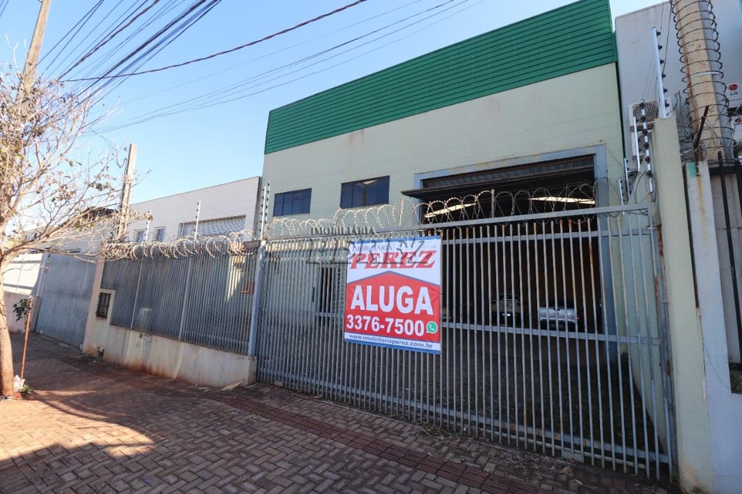 Galpão para alugar na Av. Angelina Ricci Vezozo, região norte de Londrina. - Foto 1