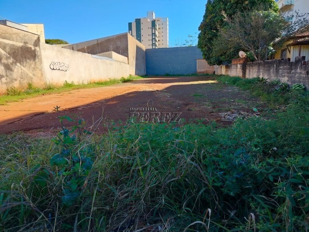 Terreno à venda no CENTRO de Londrina - localização privilegiada e alto potencial de valorização! - Foto 3