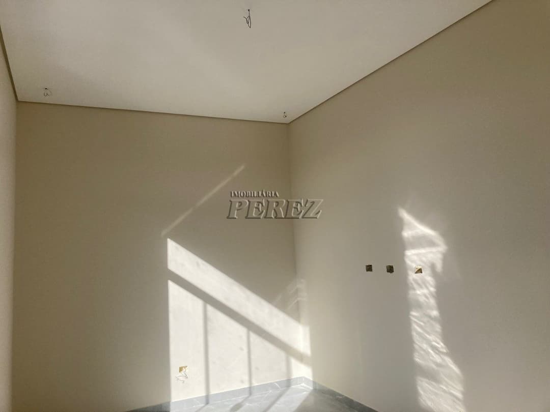 Casa a venda no Residencial Abussafe, região leste de Londrina. - Foto 1