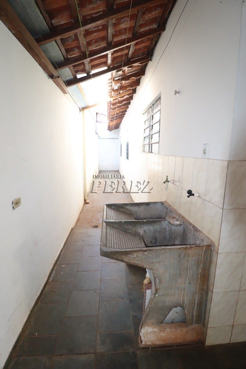 Casa para alugar no Califórnia, região leste de Londrina. - Foto 10