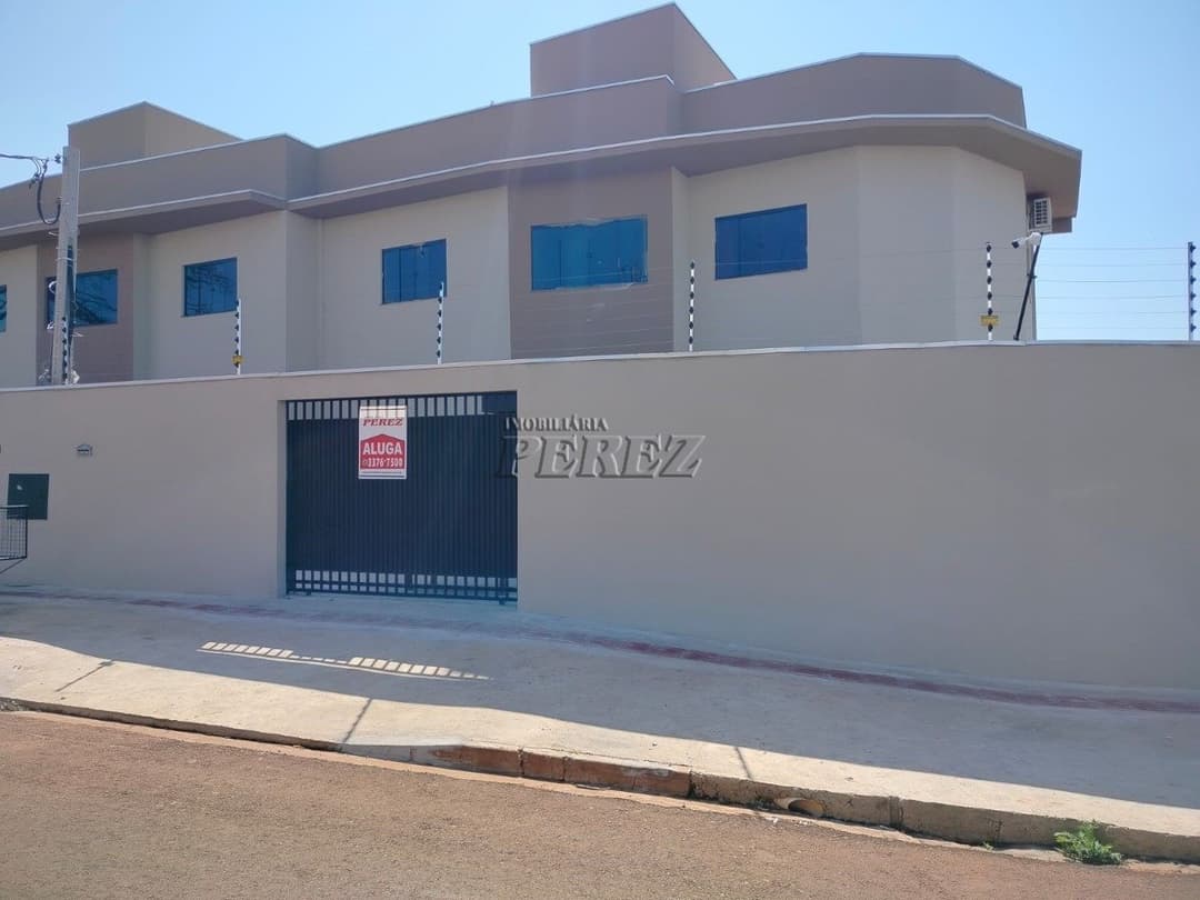 Apartamento para alugar no bairro Interlagos, região leste de Londrina - Foto 1