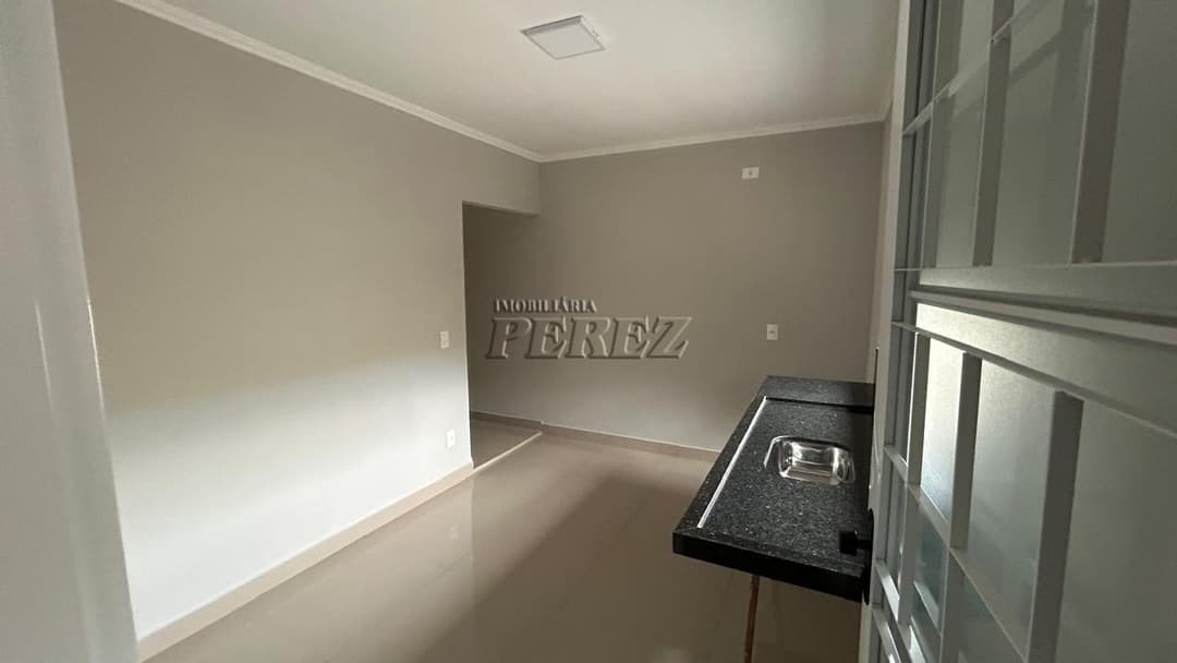 Casa à venda no San Fernando na região leste de Londrina - Foto 6