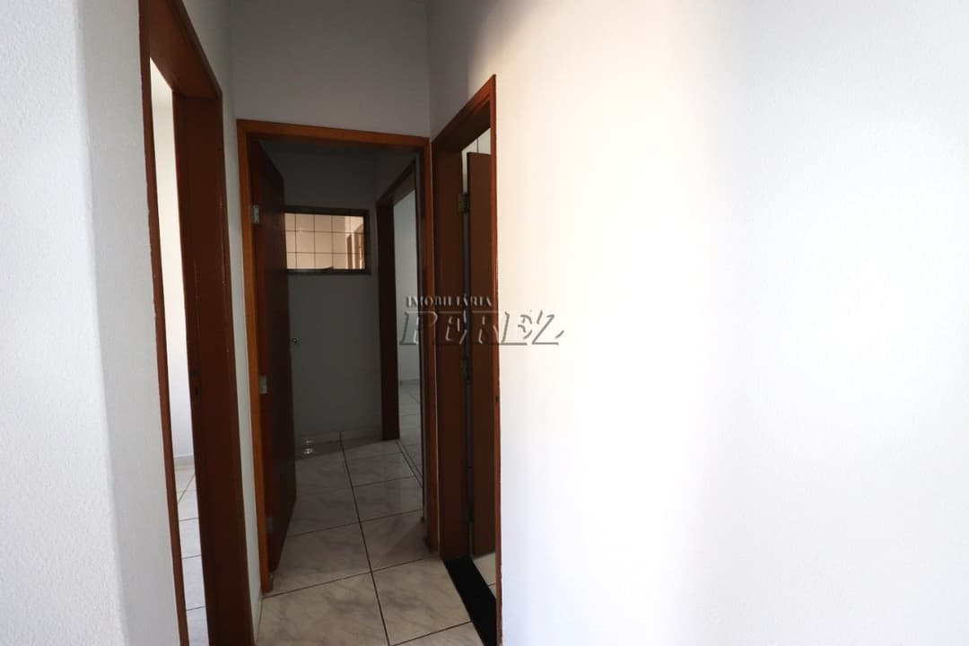 Casa a venda com edícula completa - Espaço e versatilidade em Londrina! - Foto 6