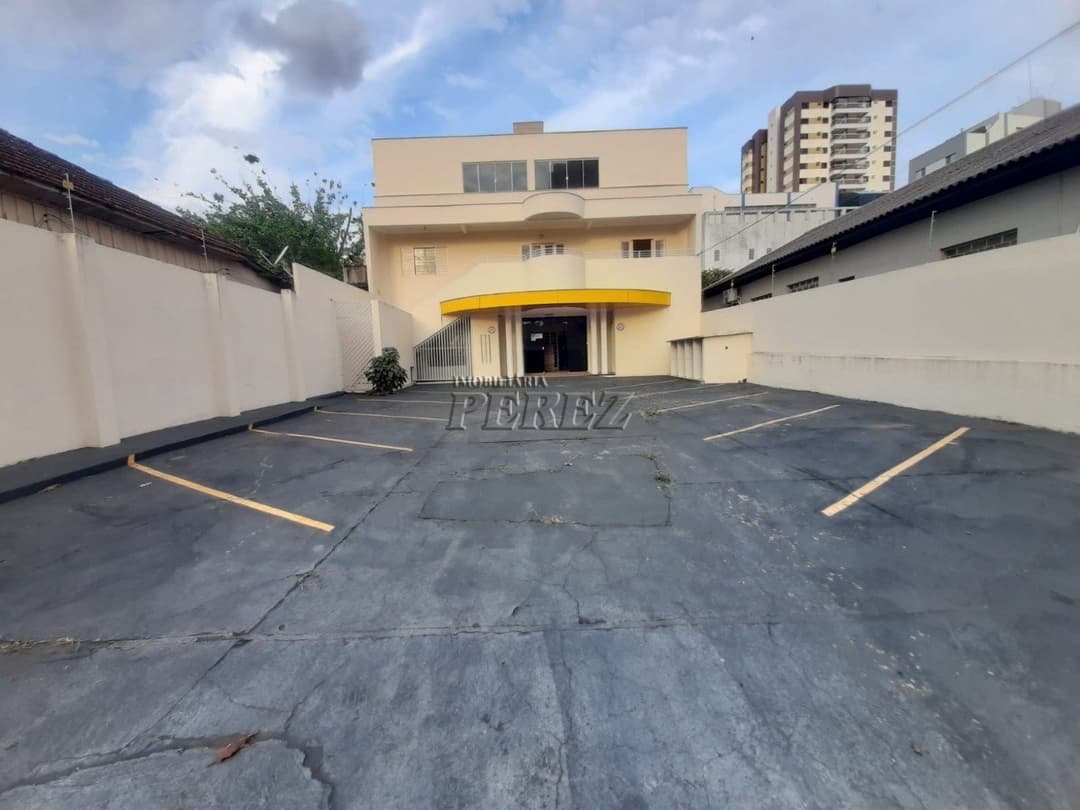 Imóvel comercial para alugar no centro de Londrina, Rua Professor João Cândido - Foto 0
