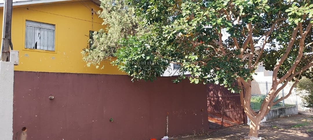 Casa à venda na zona sul de Londrina, com 3 Dormitórios, Quintal e Garagem - Foto 1