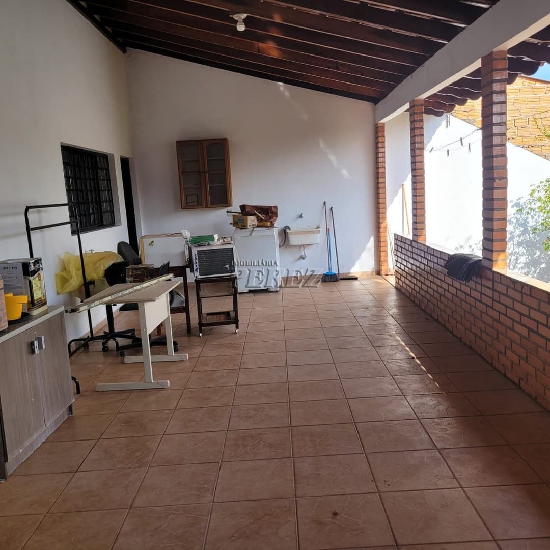 Casa à venda. Térrea com Quintal e 2 Dormitórios - Localização Privilegiada em Londrina! - Foto 15