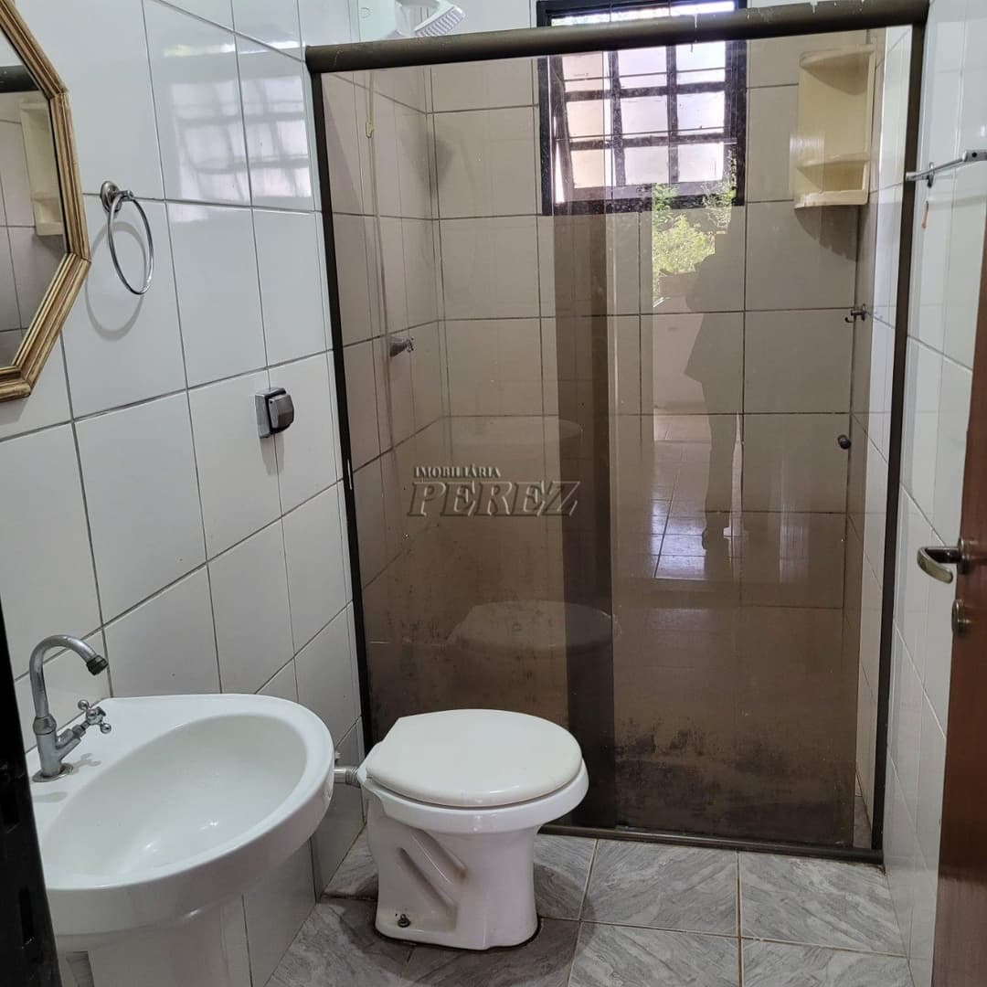 Casa à venda. Térrea com Quintal e 2 Dormitórios - Localização Privilegiada em Londrina! - Foto 11