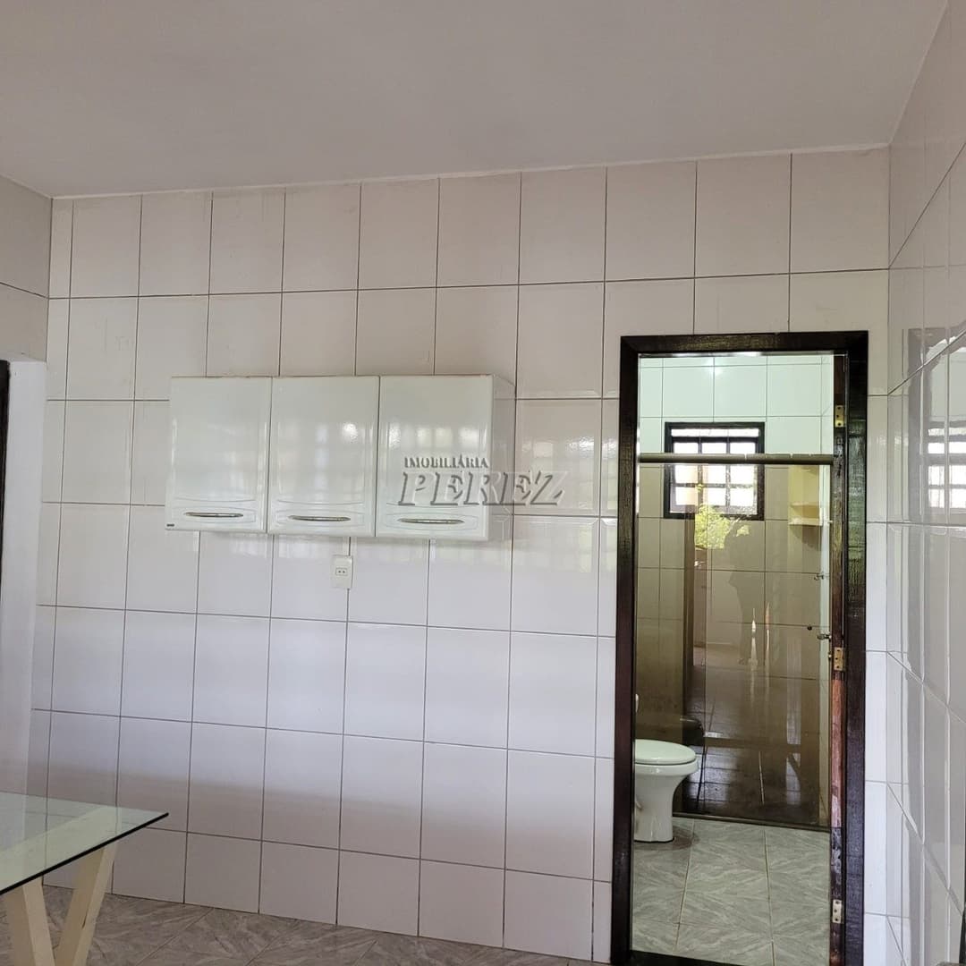 Casa à venda. Térrea com Quintal e 2 Dormitórios - Localização Privilegiada em Londrina! - Foto 5