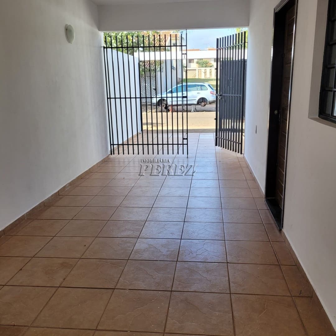 Casa à venda. Térrea com Quintal e 2 Dormitórios - Localização Privilegiada em Londrina! - Foto 13
