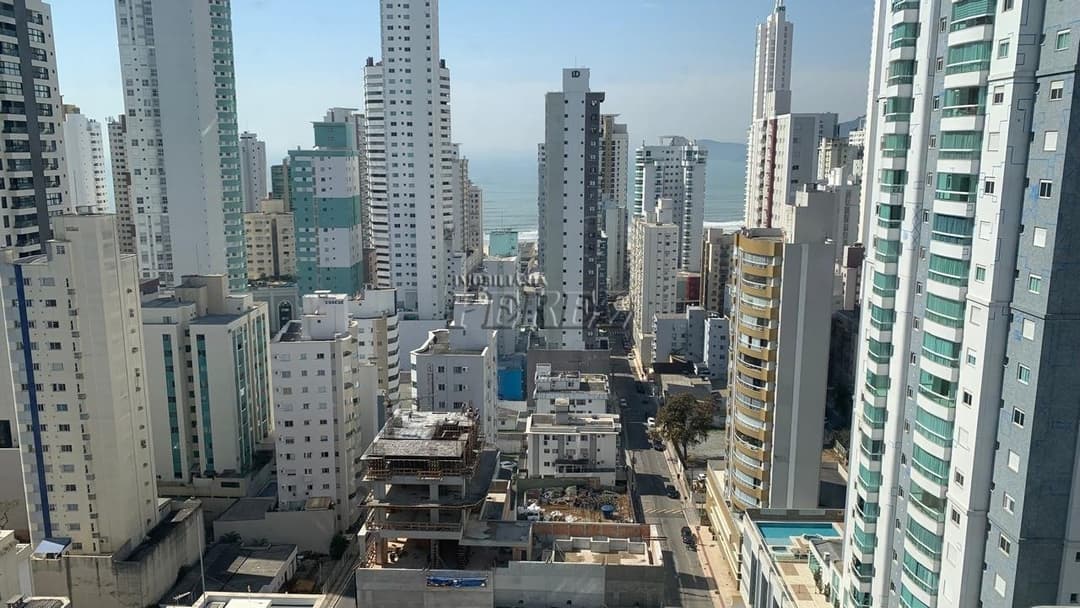 Apartamento à venda de Alto Padrão no Green Ocean - 3 Suítes no Coração de Balneário Camboriú - Foto 21