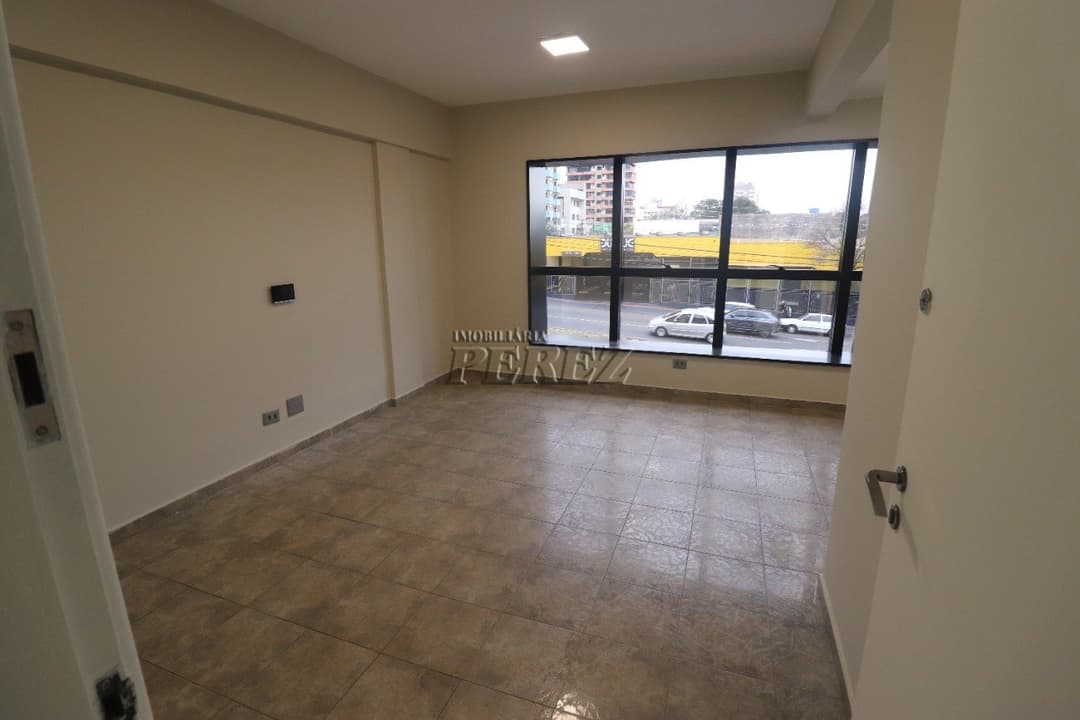 Sala para alugar no Edifício Comercial Perez, no centro de Londrina - Foto 5