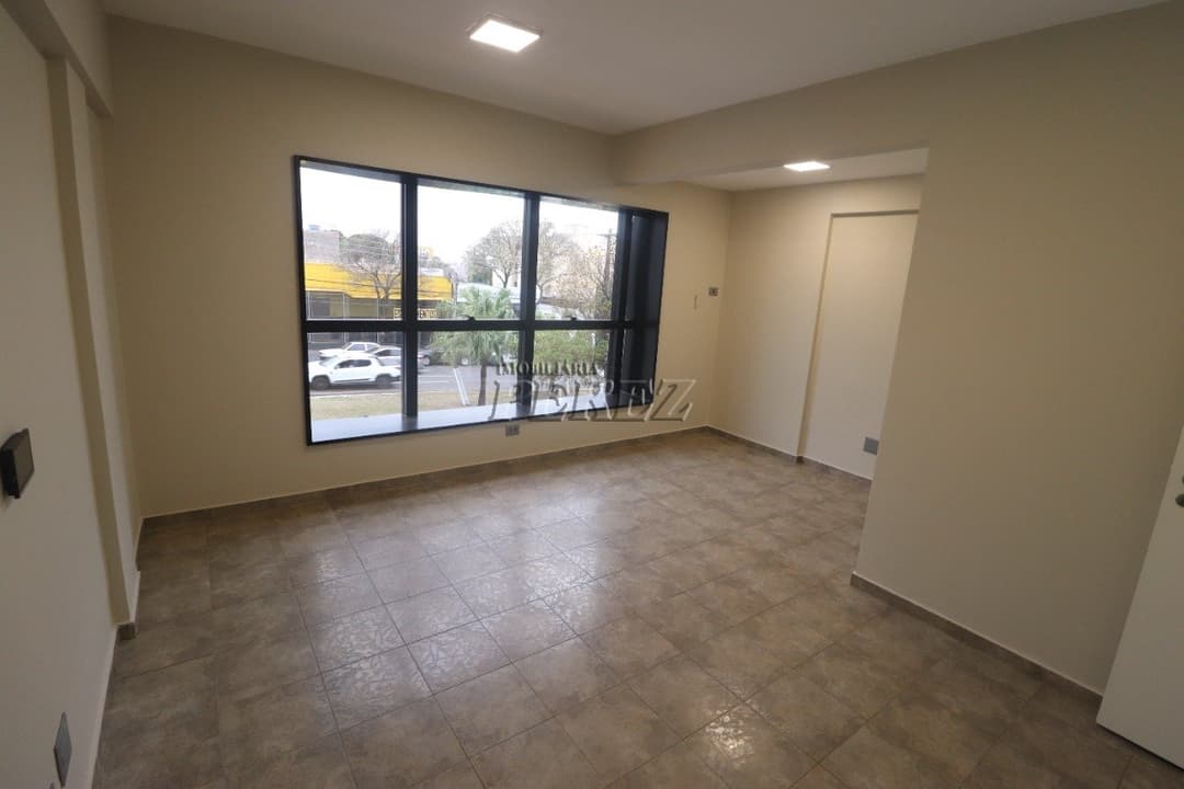 Sala para alugar no Edifício Comercial Perez, no centro de Londrina - Foto 4