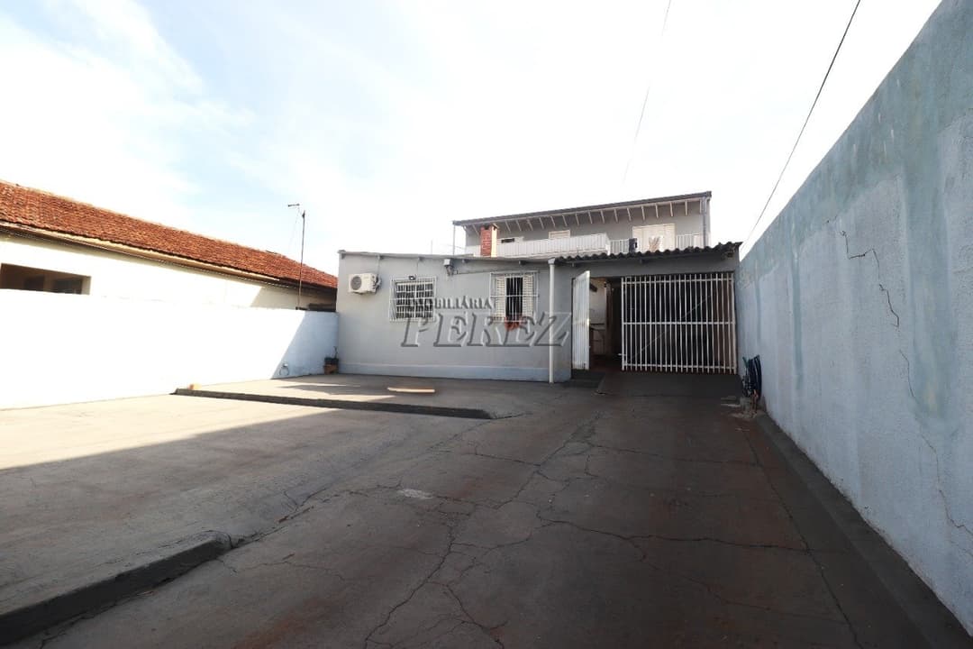 Sobrado à venda, versátil na região oeste de Londrina - Duas unidades e garagem - Foto 1