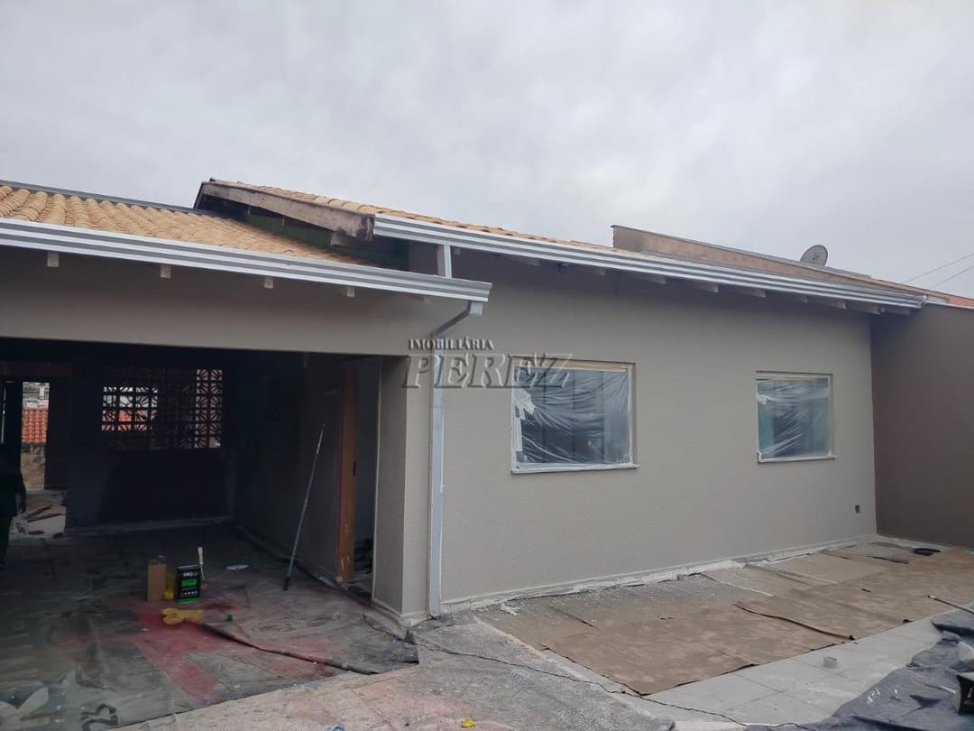 Casa para locação com suíte, jardim de inverno e 2 vagas de garagem! - Foto 11