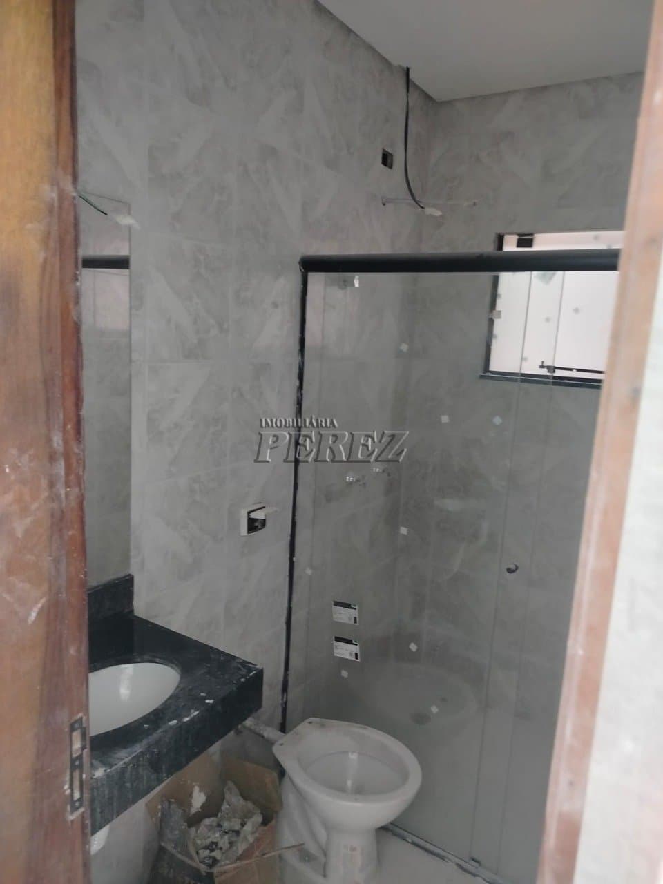 Casa para locação com suíte, jardim de inverno e 2 vagas de garagem! - Foto 6