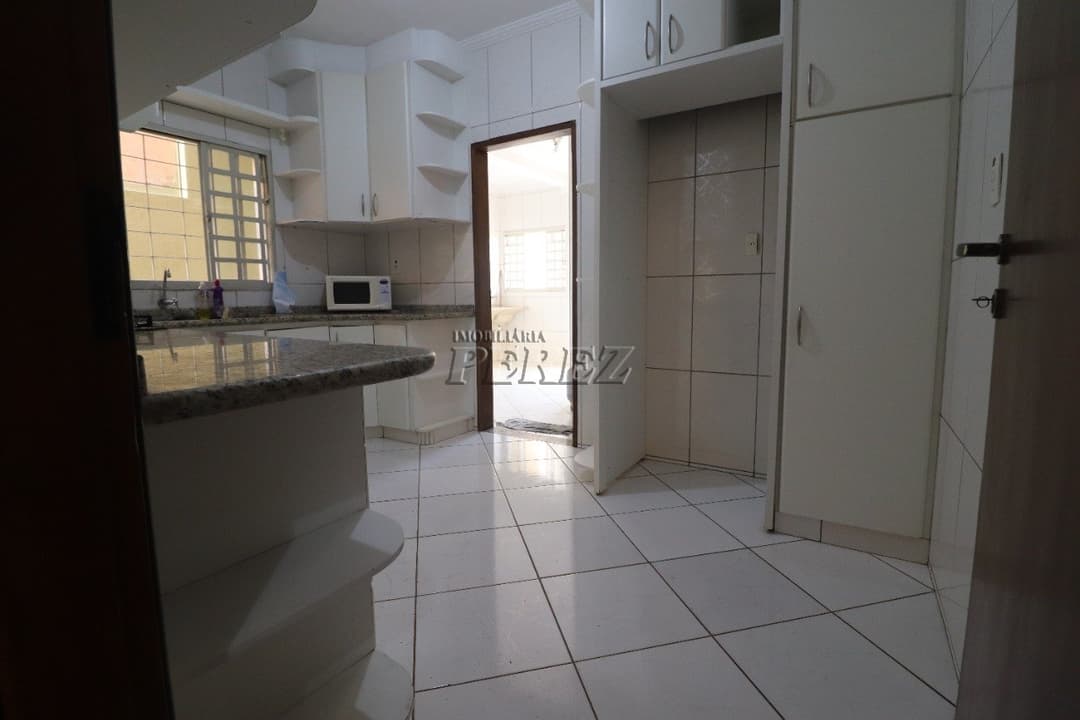 Sobrado Espaçoso para Locação - Jardim Itamarati, Londrina - Foto 14