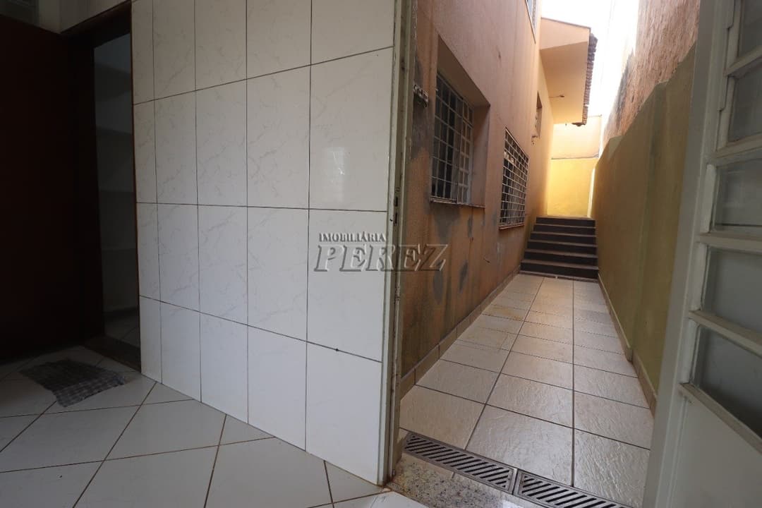 Sobrado Espaçoso para Locação - Jardim Itamarati, Londrina - Foto 24