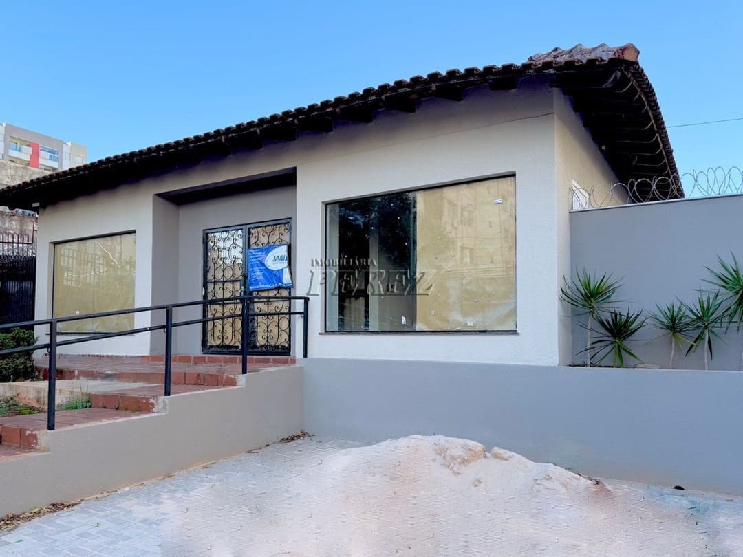 Imóvel comercial para alugar na Av Rio de Janeiro, no centro de Londrina - Foto 0