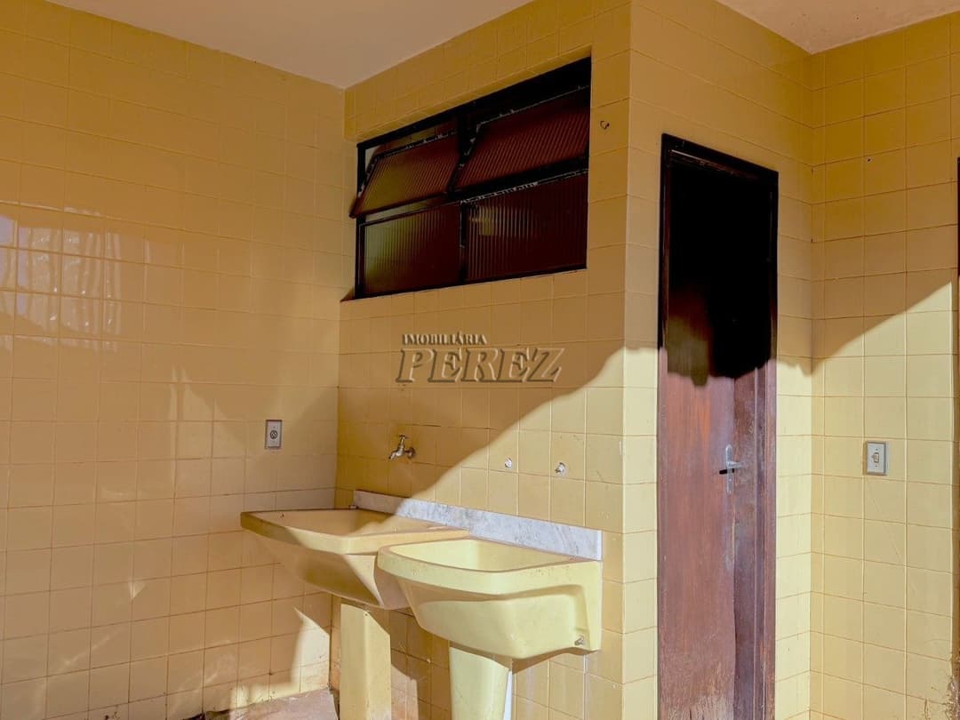 Imóvel comercial para alugar na Av Rio de Janeiro, no centro de Londrina - Foto 13