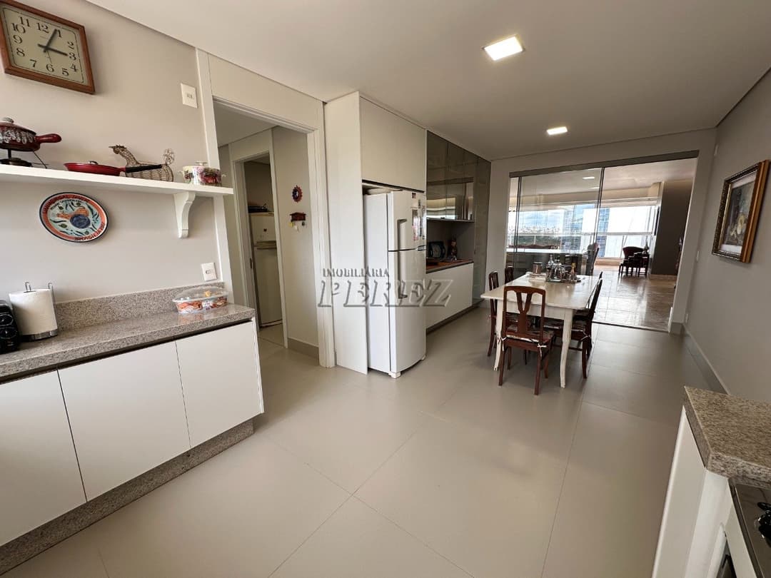 Apartamento de Alto Padrão - Edifício La Torre, Zona Sul de Londrina - Foto 16
