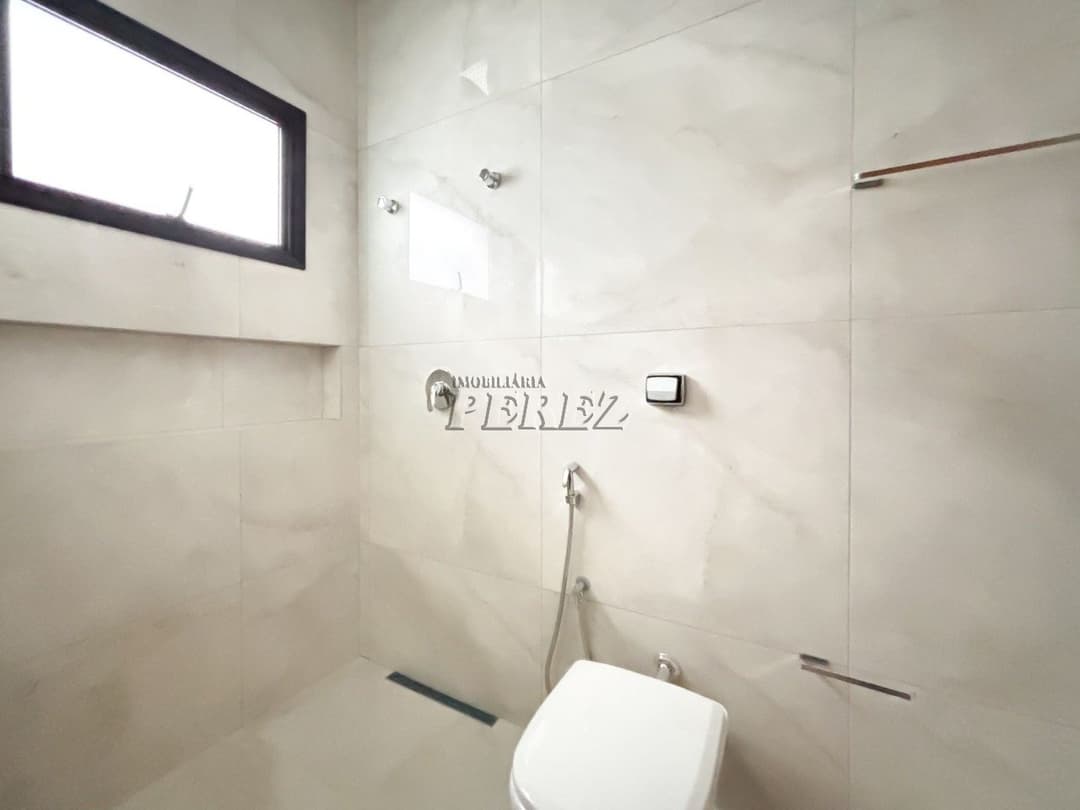 Casa de Alto Padrão à Venda no Condomínio Royal Boulevard - Elegância e Conforto - Foto 18