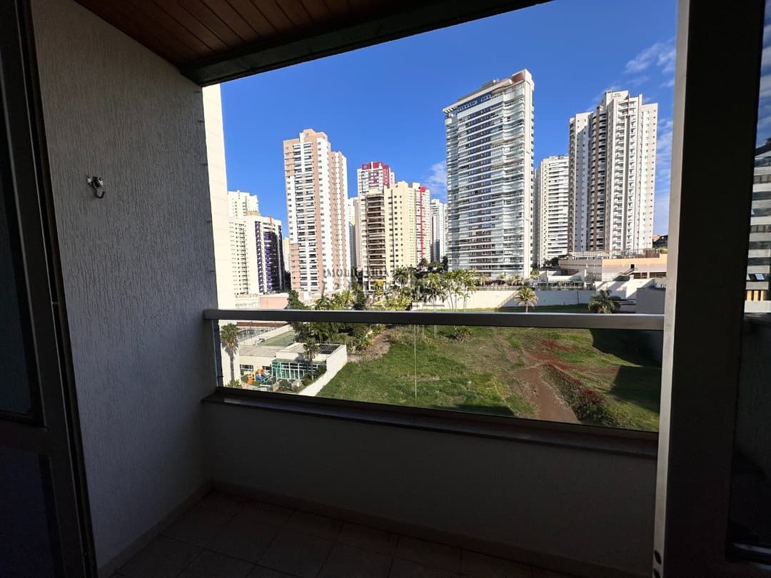 Apartamento para alugar no Edifício Costa Esmeralda na Gleba Palhano, região sul de Londrina - Foto 3